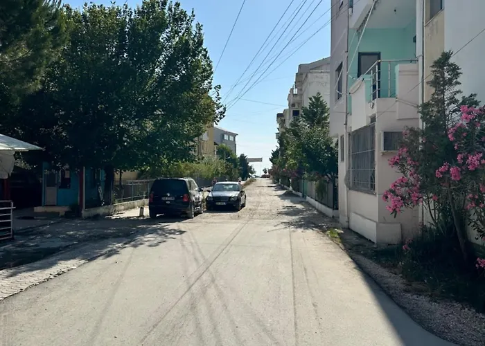 Roses Place * Golem (Tirana)